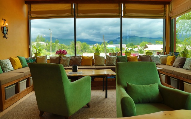 Madanur Hotel