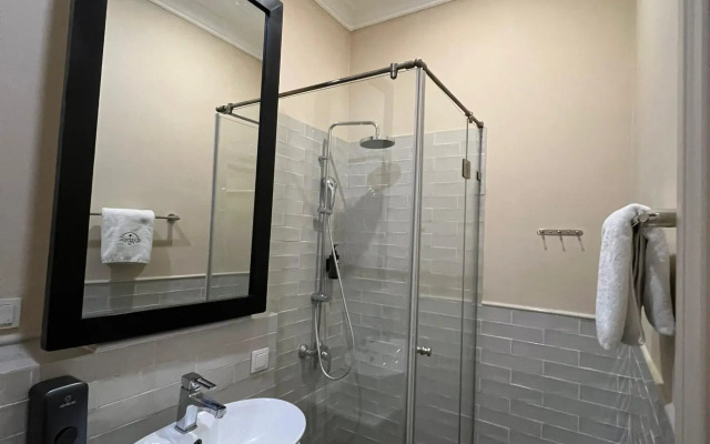 Madison Hotel