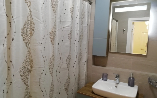 Yevrotryoshka m.Botanicheskiy sad Flat