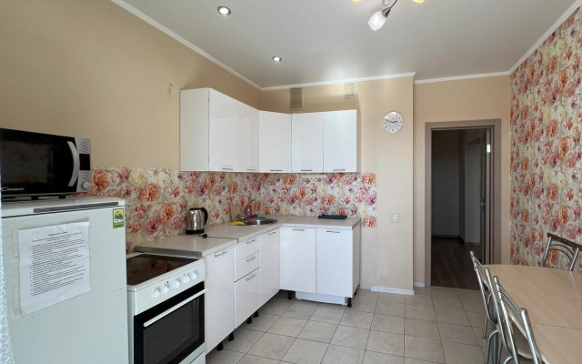 V Novom Dome V Tsentre Goroda Flat