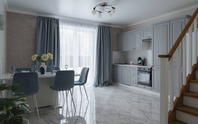 Chastny Dom Apart-Deluxe Legendy Morya Private House