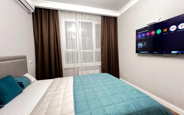 Na Ulitse Borisa Slyusara 23s2 Flat