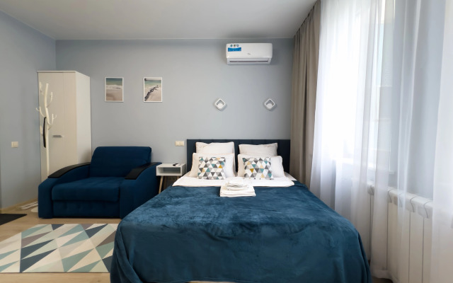 Квартира студия в голубых тонах