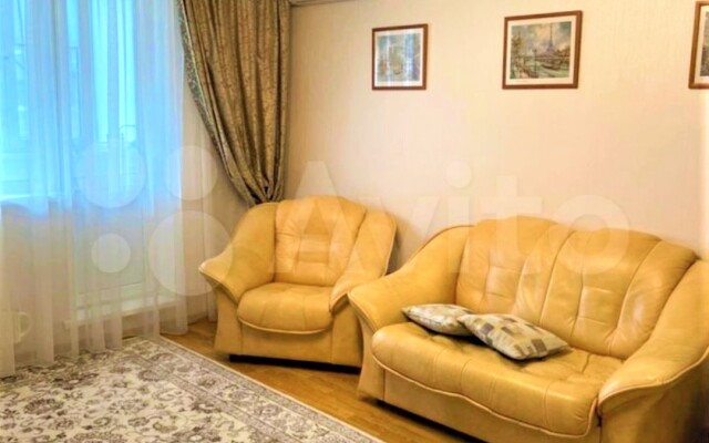 Udobno Paspolozhehnaya V Shagovoj Dostupnosti Ot Metpo Ctpogino Flat