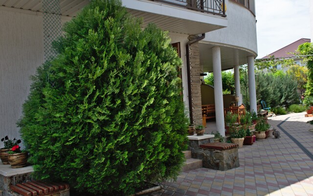Svetoch Guest House