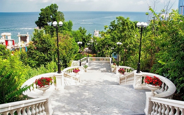 Pearl Apartment