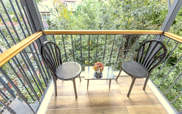 Loren Hotel & Suites