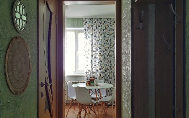 Ryzhiy Kot vozle Parka Apartments