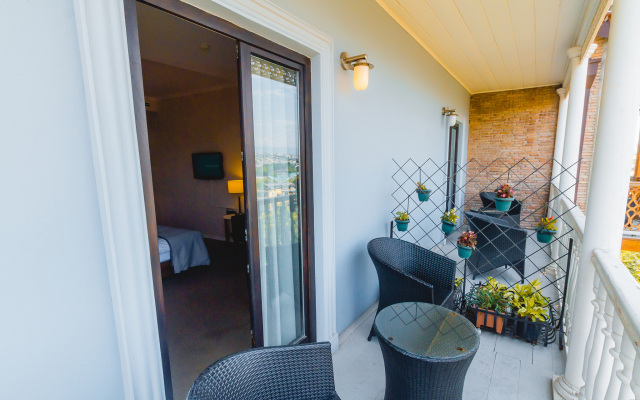 Citadel Narikala Hotel