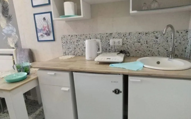 Studiya Na Mkr. Berezovy 148 Flat