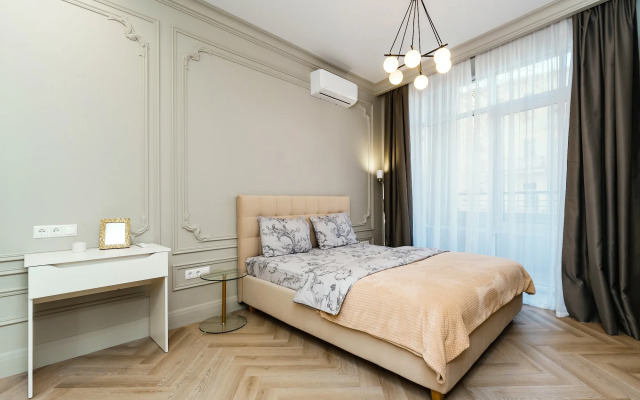 Апартаменты Шикарные с современным ремонтом Yalta Plaza Holydais