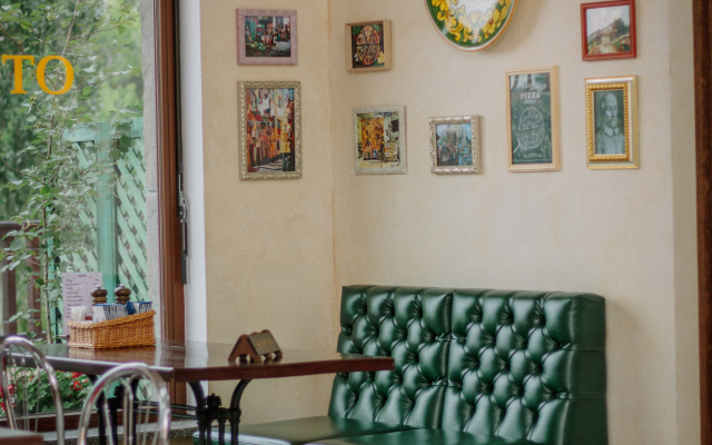 Staryij Gorod Hotel