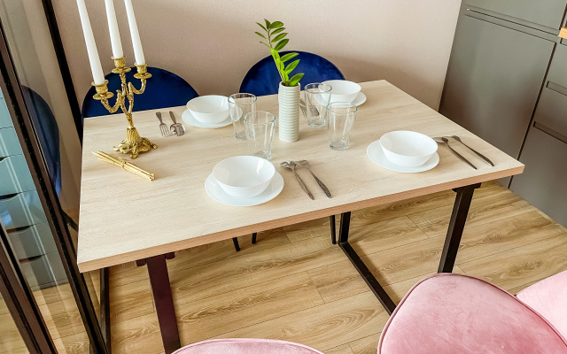 Апартаменты Двухкомнатные апартаменты с видом на Троицкий Собор