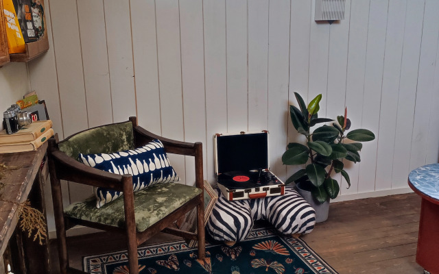 Частный дом Книжный с собственной территорией