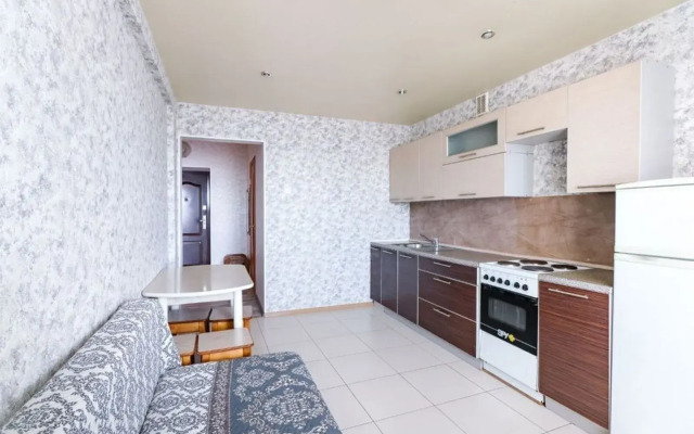 Na Ostrovskogo 75/1 Flat