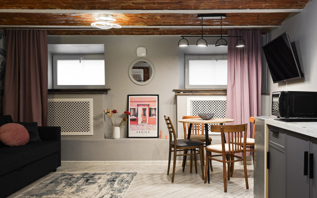 Апартаменты 1912 на улице Правды