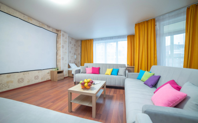 Апартаменты Радищева 33 Трехкомнатная Вторая