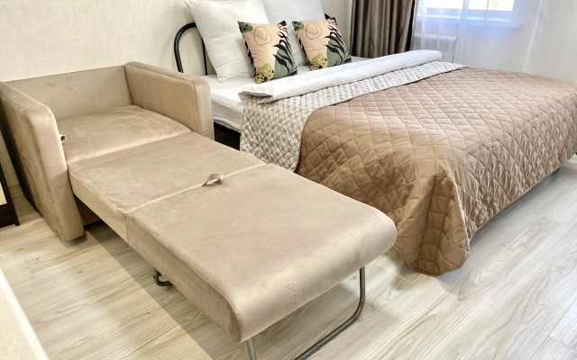 S Vidom Na Zaeltsovskiy Park Apartments