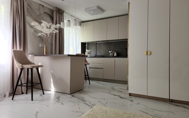 Tolstoy Donskaya Flat