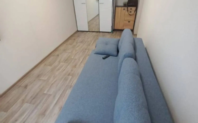 Na Ulitse Bashidze 8 Flat