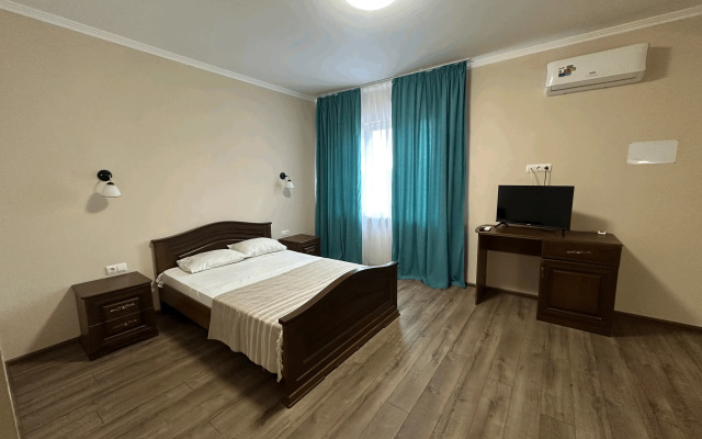 Tri Palmy  Guest house
