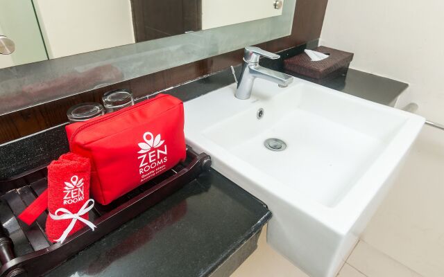 ZEN Rooms Legian Dewi Sri Hotel
