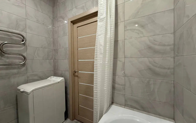 Novaya Studiya Ryadom S Akvaparkom Flat