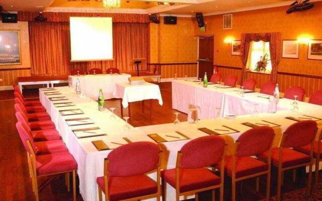Consort Hotel