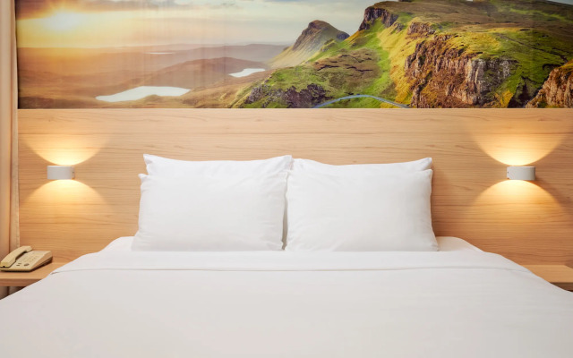 AurA Aquarelle Hotel