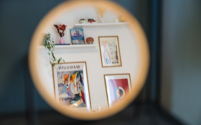 Апартаменты "Амели на Неве"