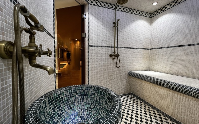 King Plaza Hotel