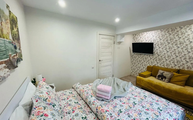 Квартира GoldApart Качалинская 9