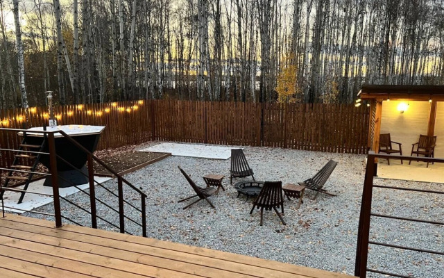 Частный дом в Стиле A-Frame на Берегу Озера