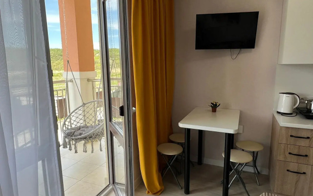 Квартира Студия с Бacсeйном в ЖК Кипарис  338