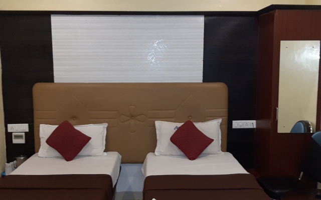 Aakash Residency Hotel