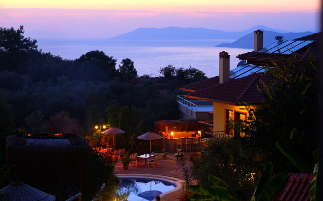 Mandarin & Mango Boutique Hotel