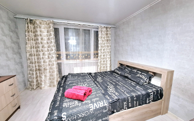 Komsomolskaya 106/3 Flat