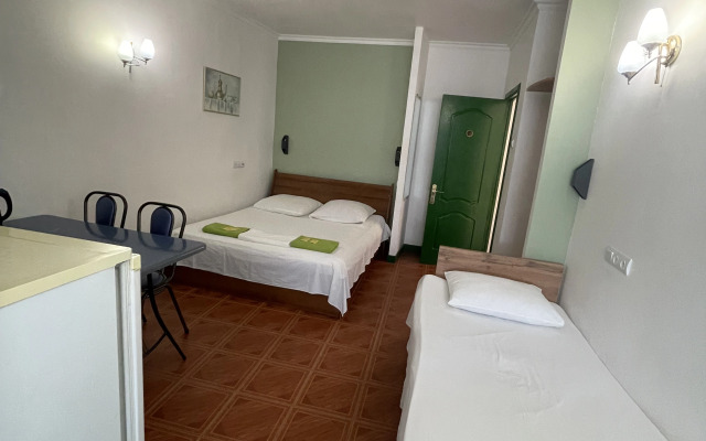 Мини-Отель Тополя