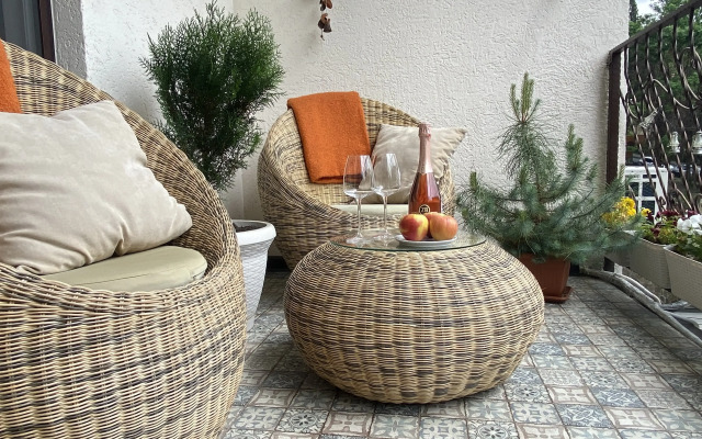 Uyutnaya Trekhkomnatnaya S Shikarnoy lodzhiey Flat