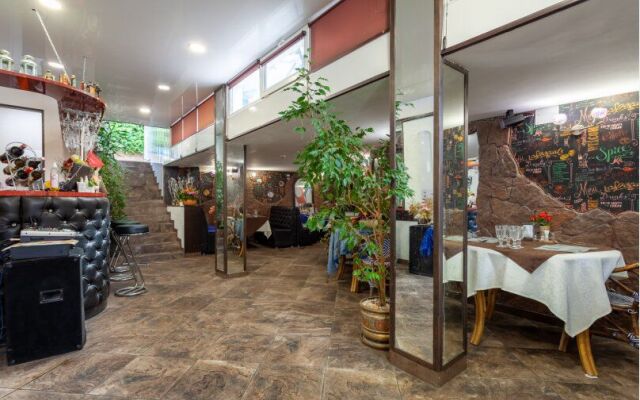 Medovaya Guest House