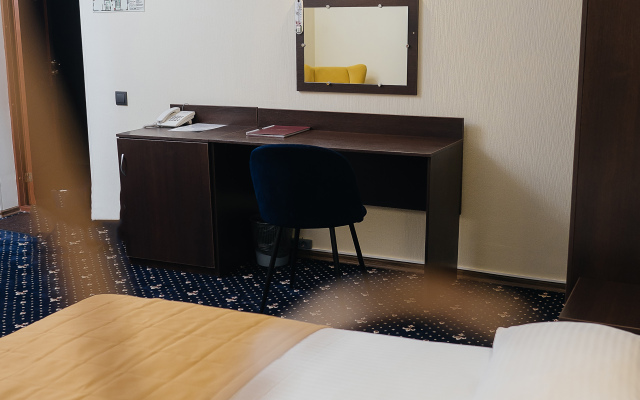 Oskar Hotel