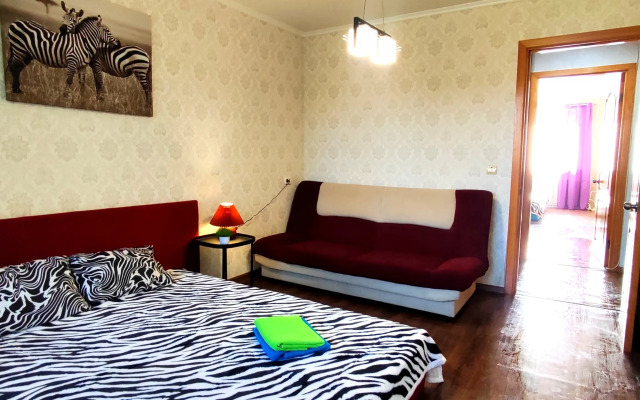 Den I Noch U Zebry Flat