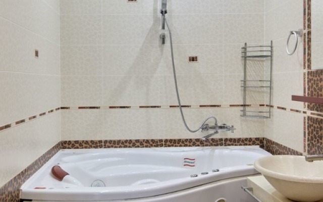 2-kh Urovnevye Apartamenty u metro Sukonnaya Sloboda