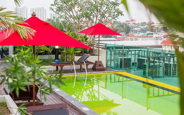 Sunshine Hip Hotel