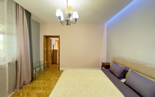 U Kitayskoy Besedki Guest House