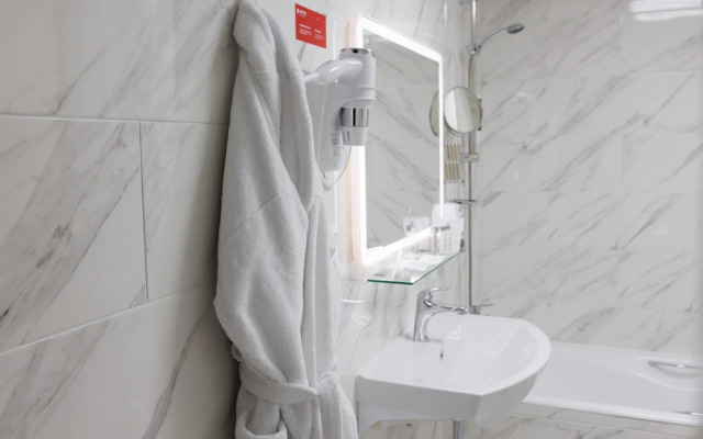 Отель Azimut Кемерово