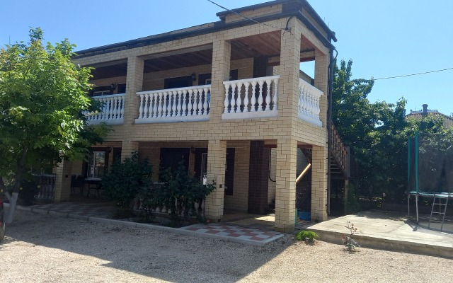 8 Sestyor Guest House