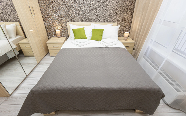 Квартира рядом с теннисным кортом и парком Сибирь House