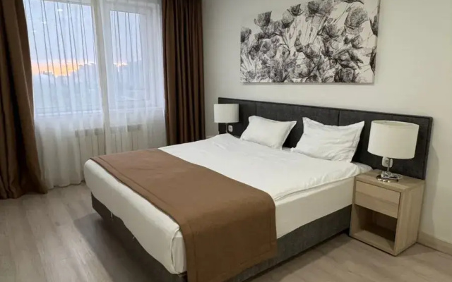 Apart-' Yes, apartments by botanical garden