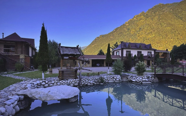 Гостевой дом Усадьба в Горах